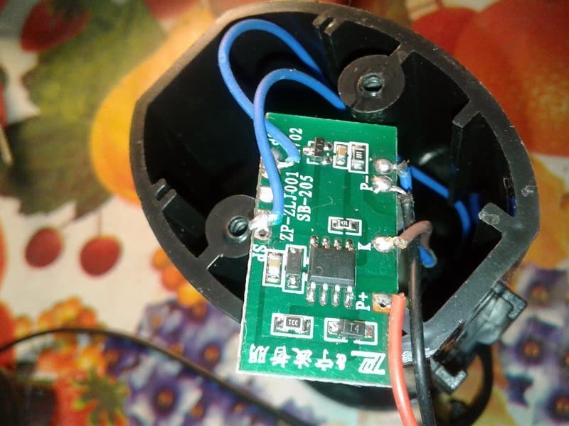 Bicycle Electronic Horn Hack- PCB Bottom