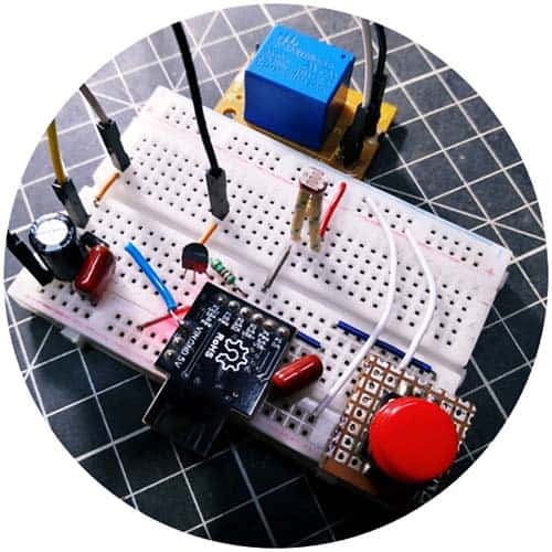 Automatic Driveway Lights Breadboard Simulation