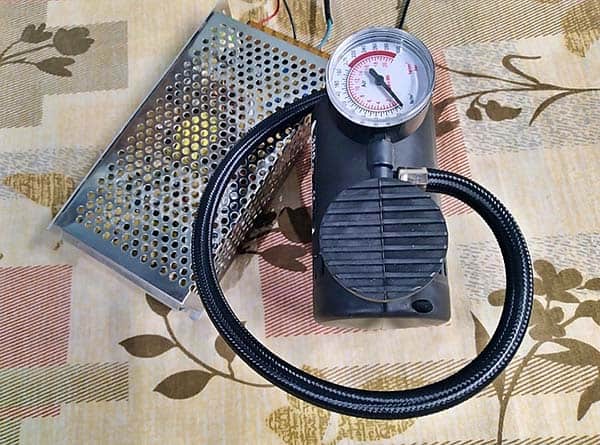 Tyre Inflator 12V