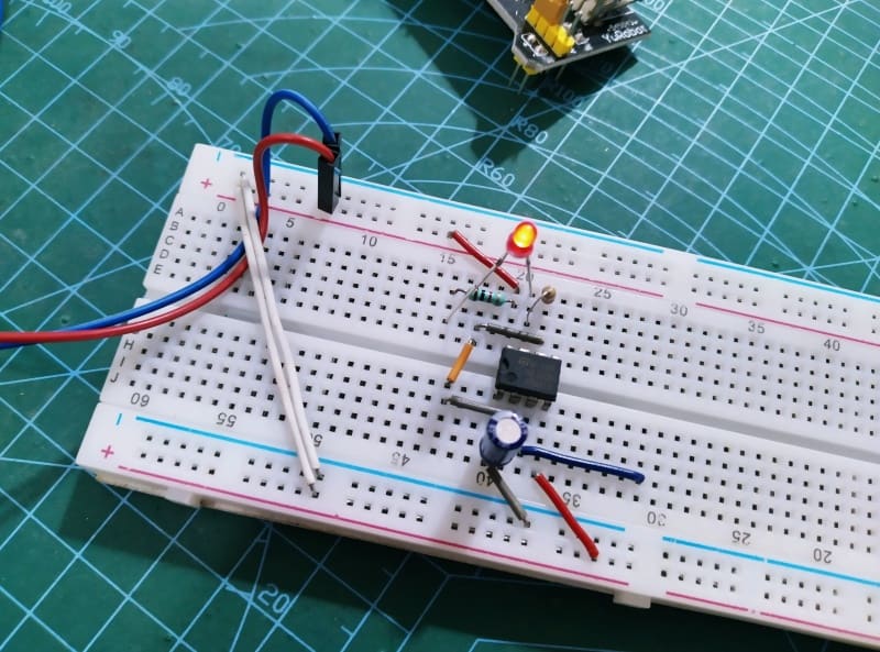 Power-Thrifty LED Flash Breadboard Test.jpg