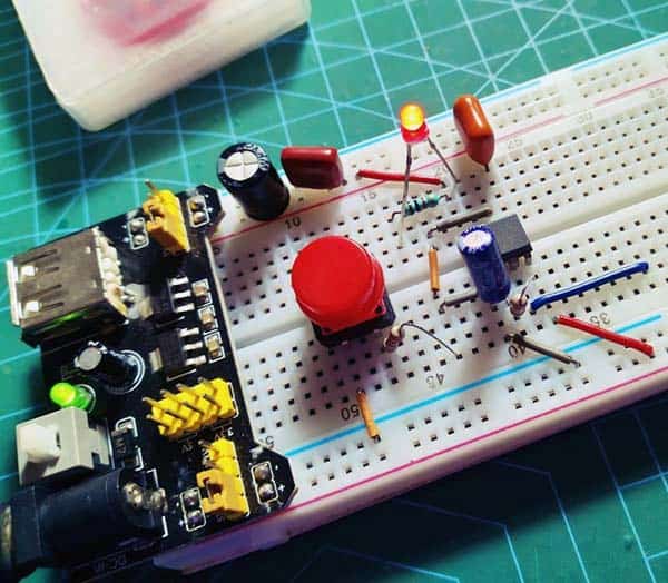 Self-Lock Delay Breadboard