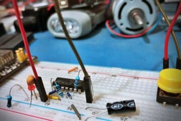 CMOS Latch Toggle Breadboard Test