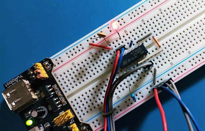 HCF4066B Breadboard Test