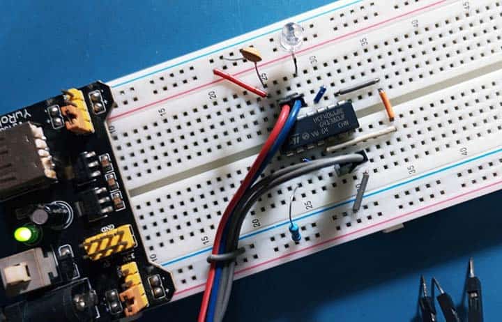 HCF4066B Breadboard